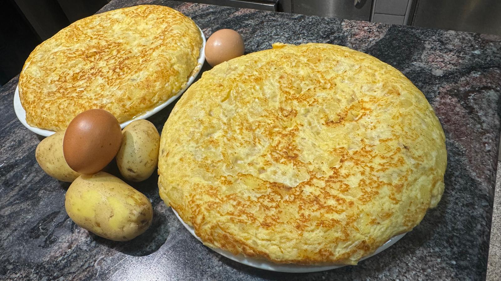 Tortilla de patatas recién hecha